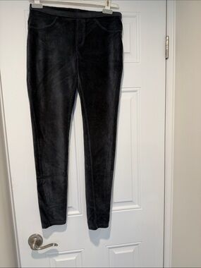 HUE Black Skinny Velvet-Feel Jeans